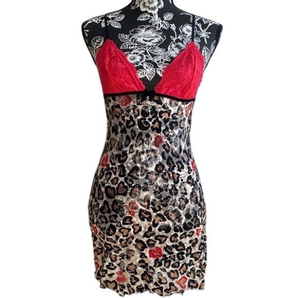 Victorias Secret Very Sexy Leopard Print Lace Babydoll Chemise L Red Black